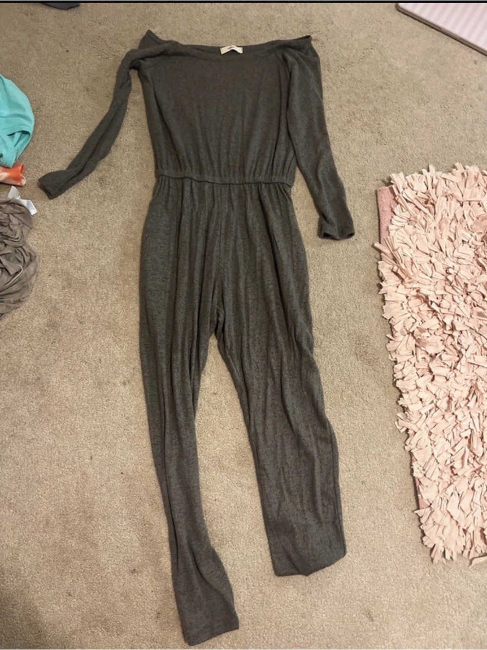 Women’s Gray Long-Sleeve Jumpsuit
